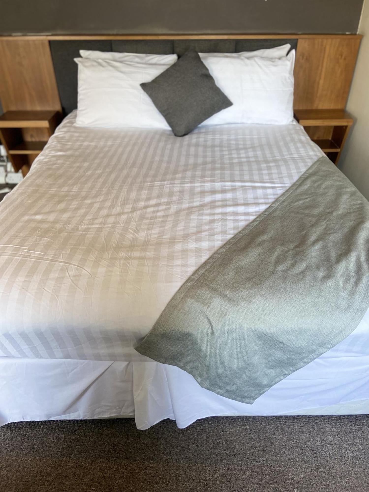 The Strathearn Hotel Dysart ภายนอก รูปภาพ