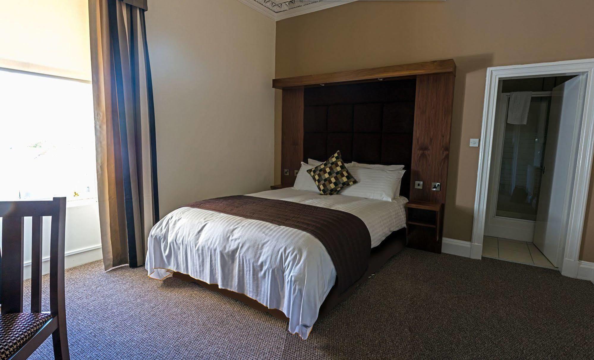 The Strathearn Hotel Dysart ภายนอก รูปภาพ